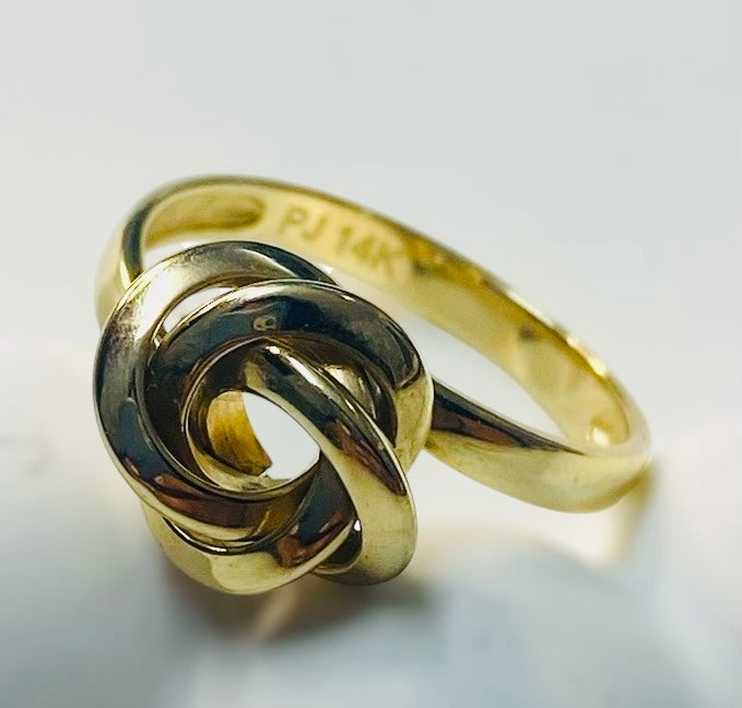 Anillo de nudo 14k