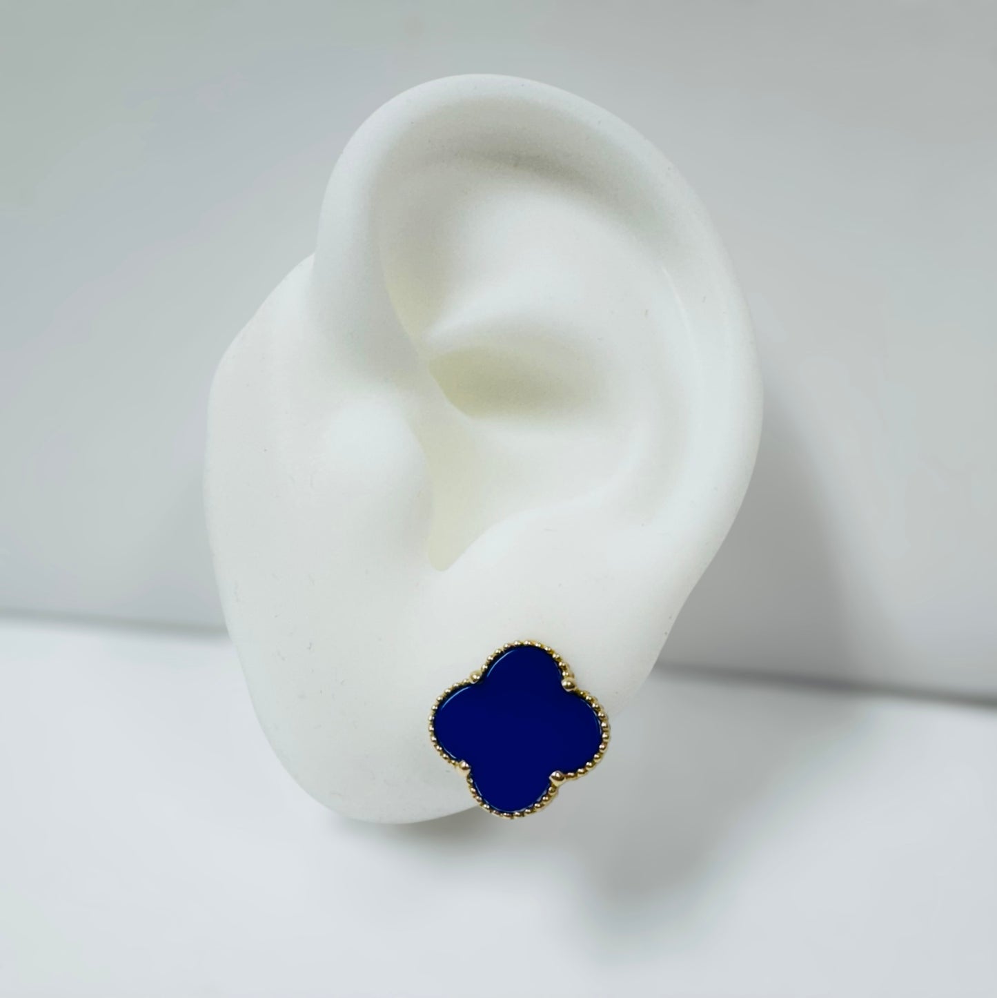 Aretes clover color azul 14k