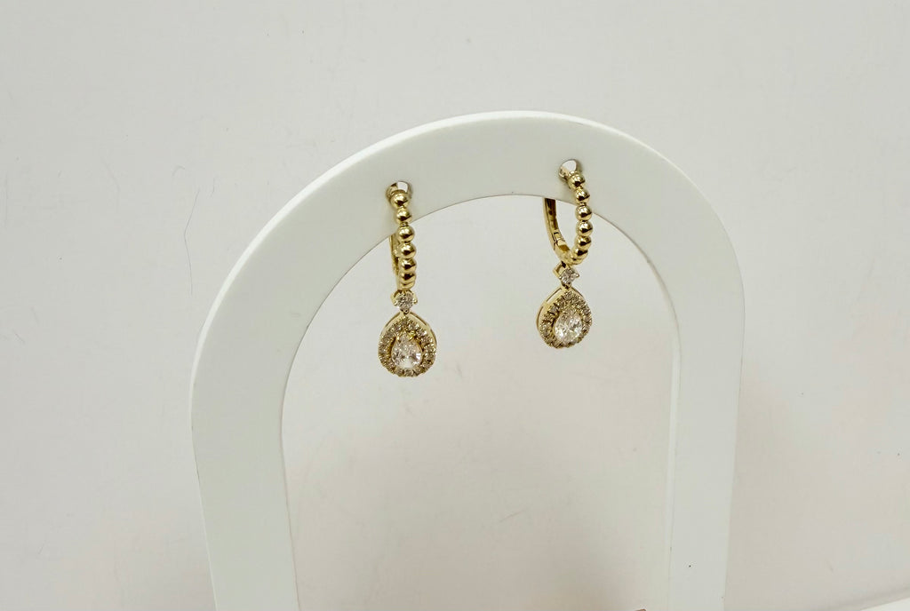 Argollas pequeñas 14k diamante creado