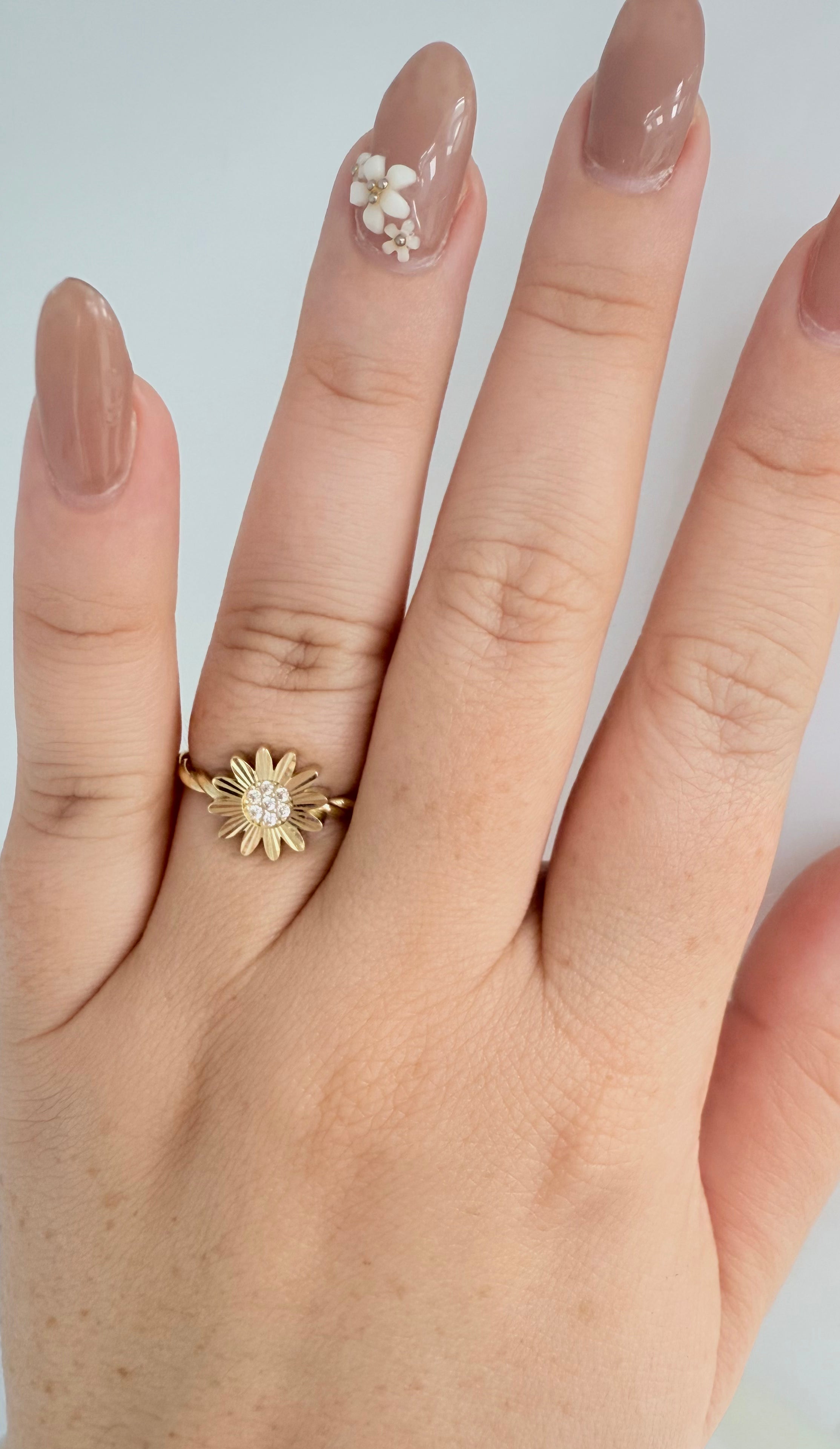 Anillo margarita 10k