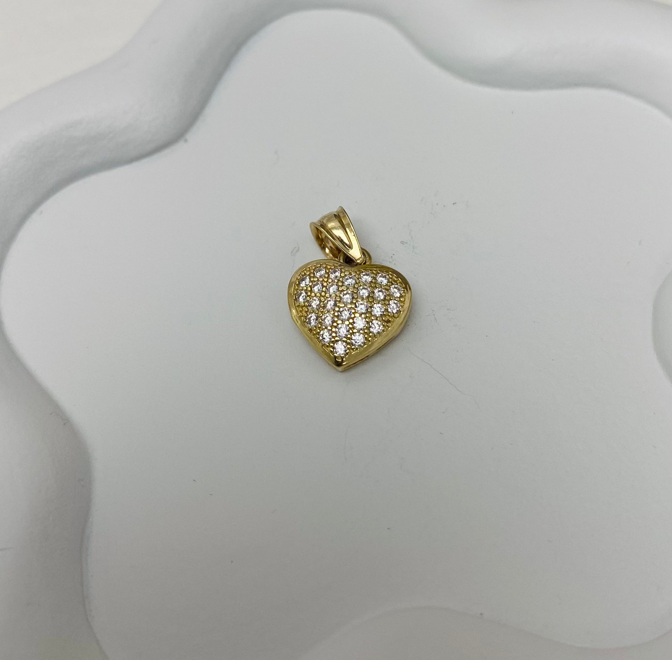 Dije corazón con circonia 14k