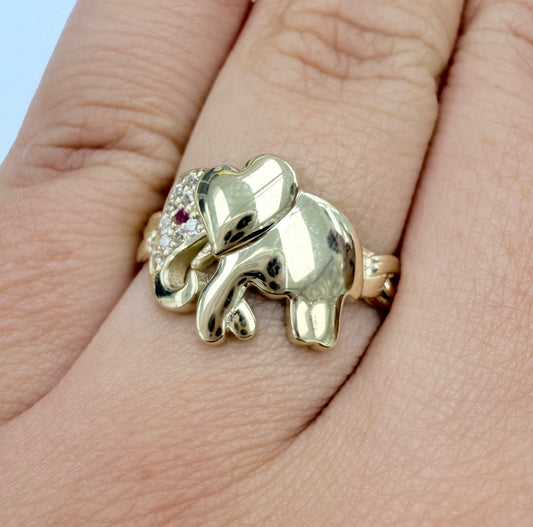 Anillo de elefante con piedra  10k
