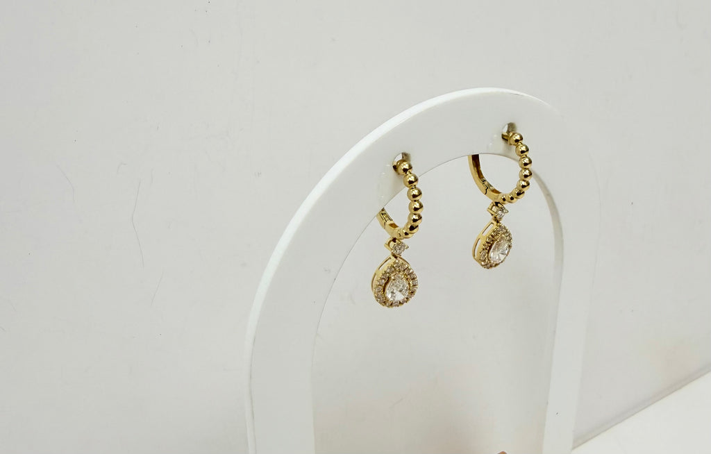 Argollas pequeñas 14k diamante creado