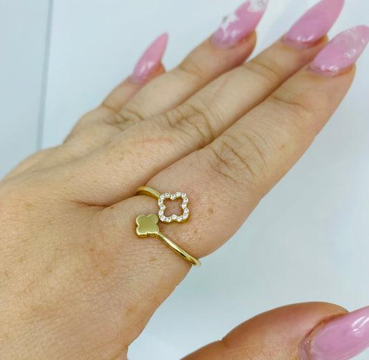 Anillo dos trébol 14k