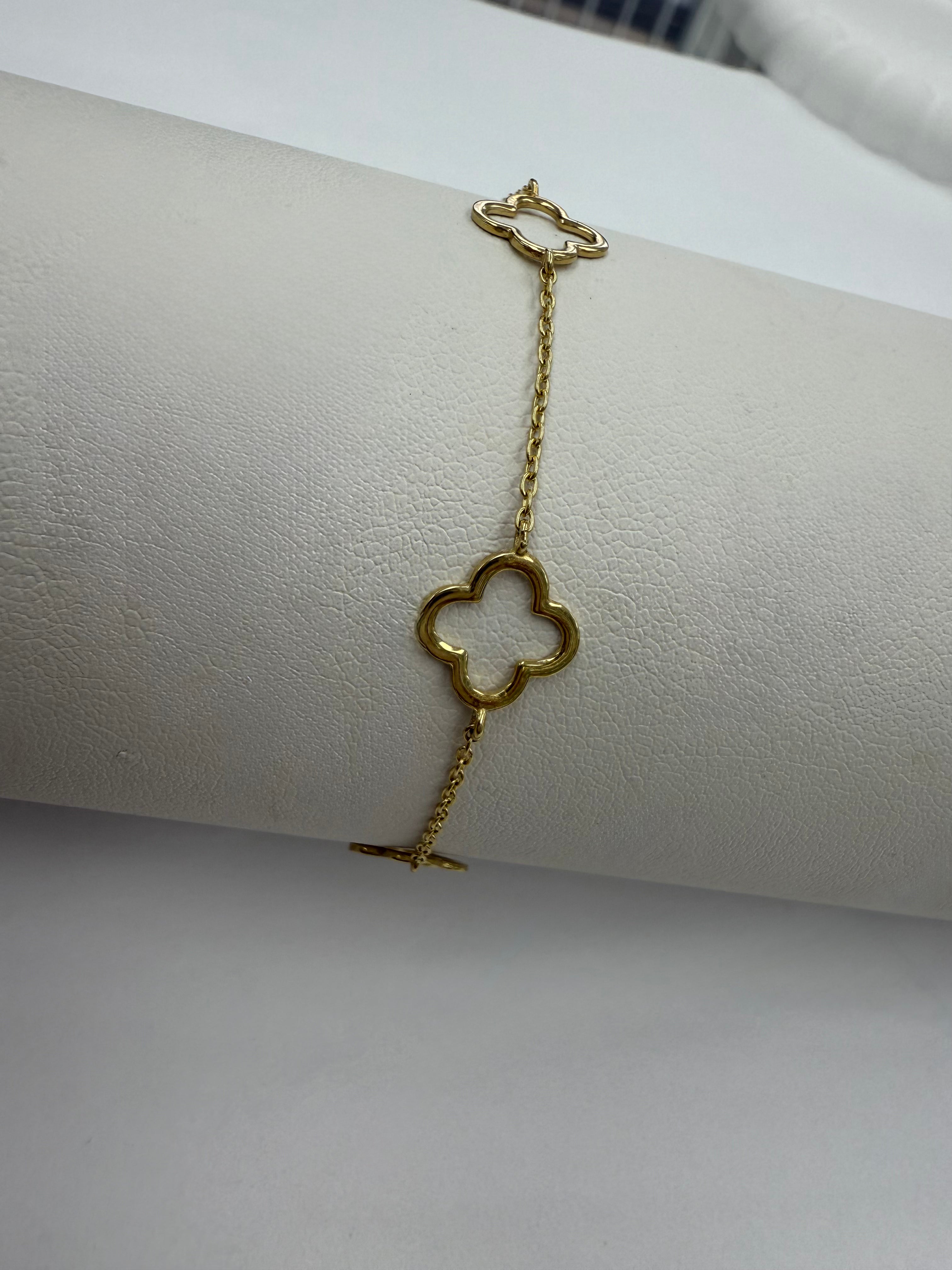 Pulsera de flor 14K