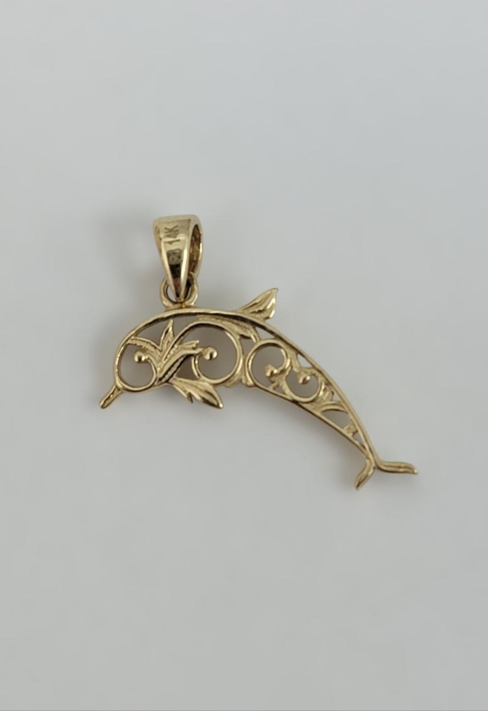 Dije de delfin 14K