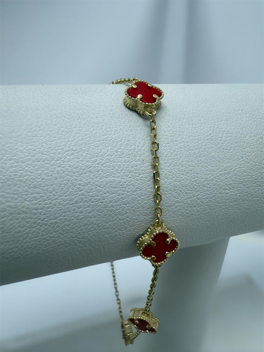 Pulsera de clover roja pequeña