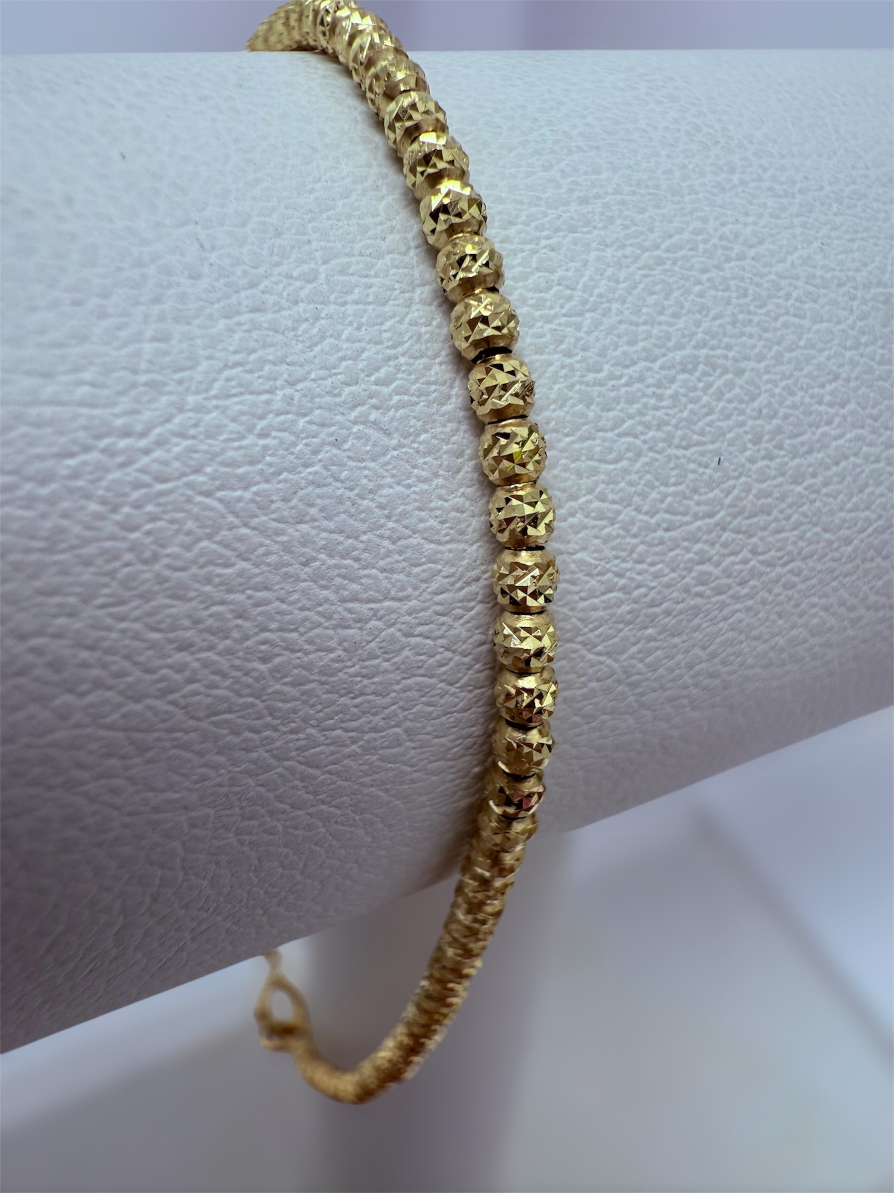 Pulsera de balines caladitos