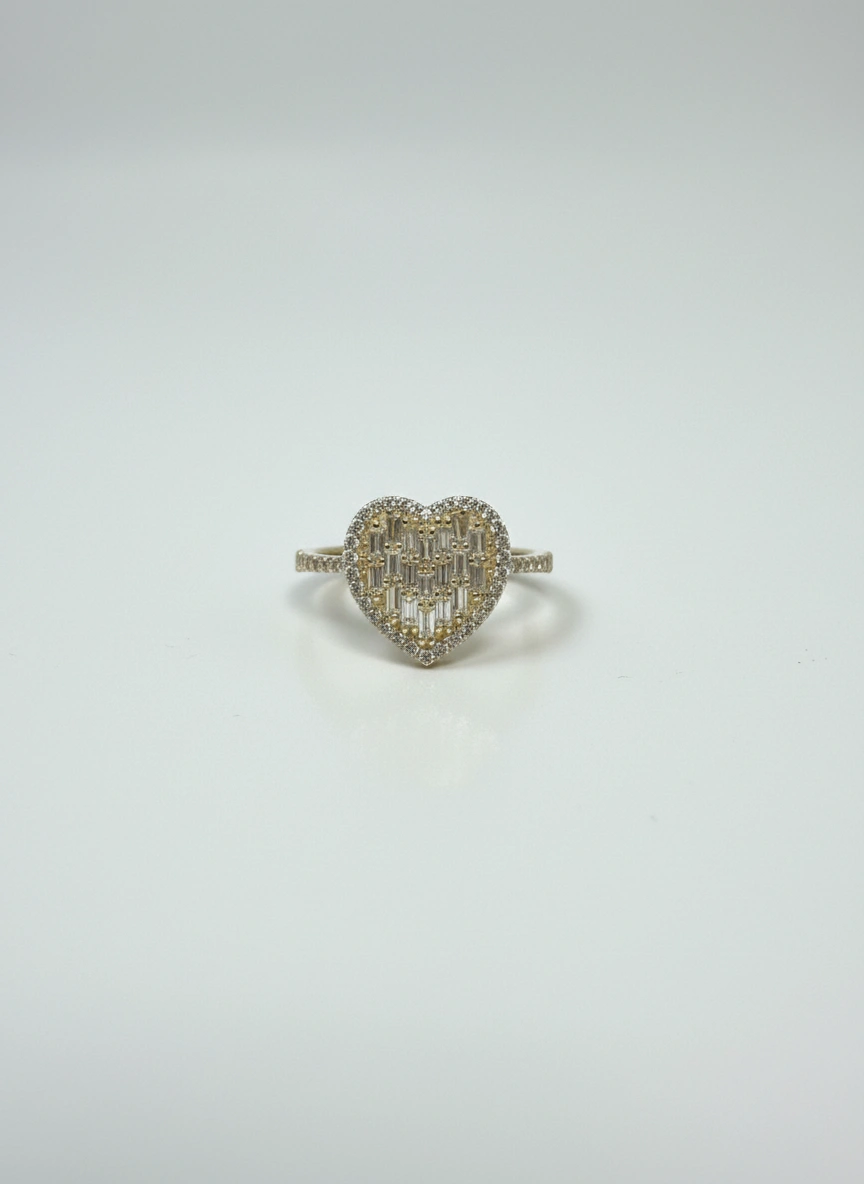 Heart ring with stone 10k