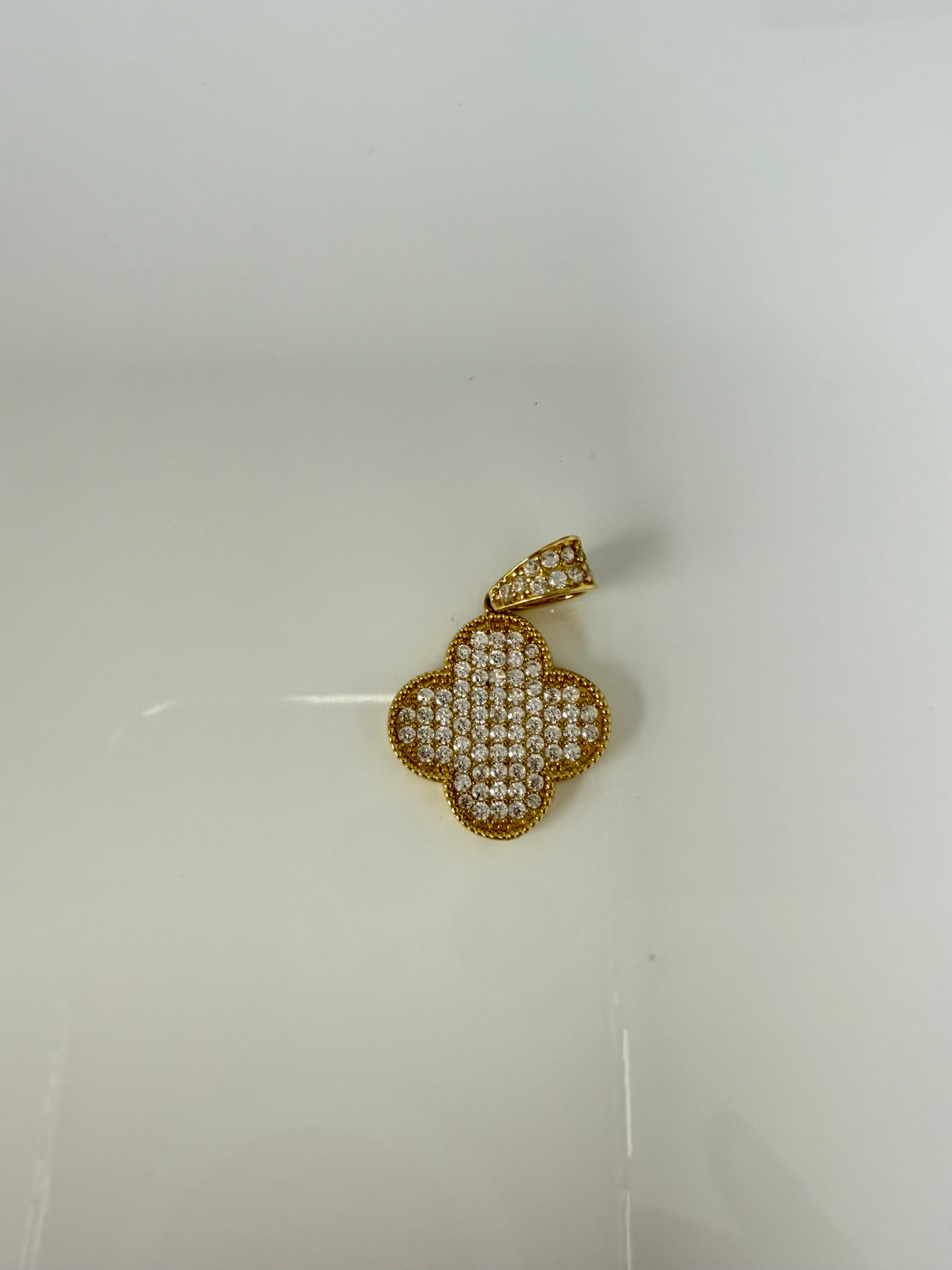 Dije de flor con piedras mediano14k