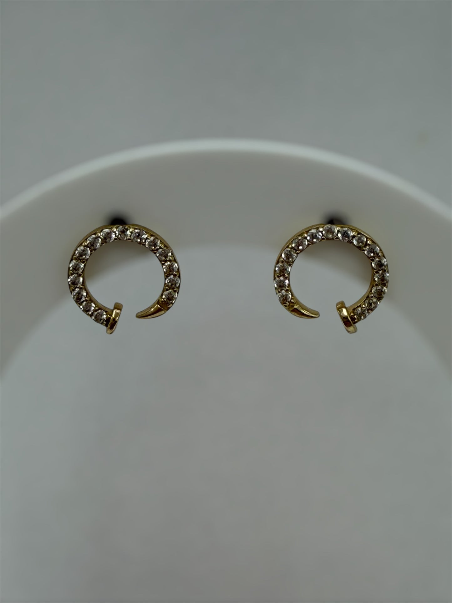 Aretes de clavo 14K