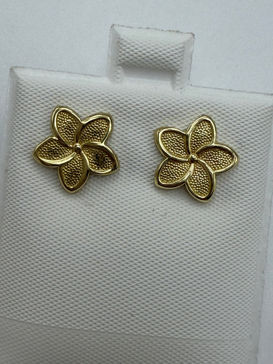 Aretes de flor 10K