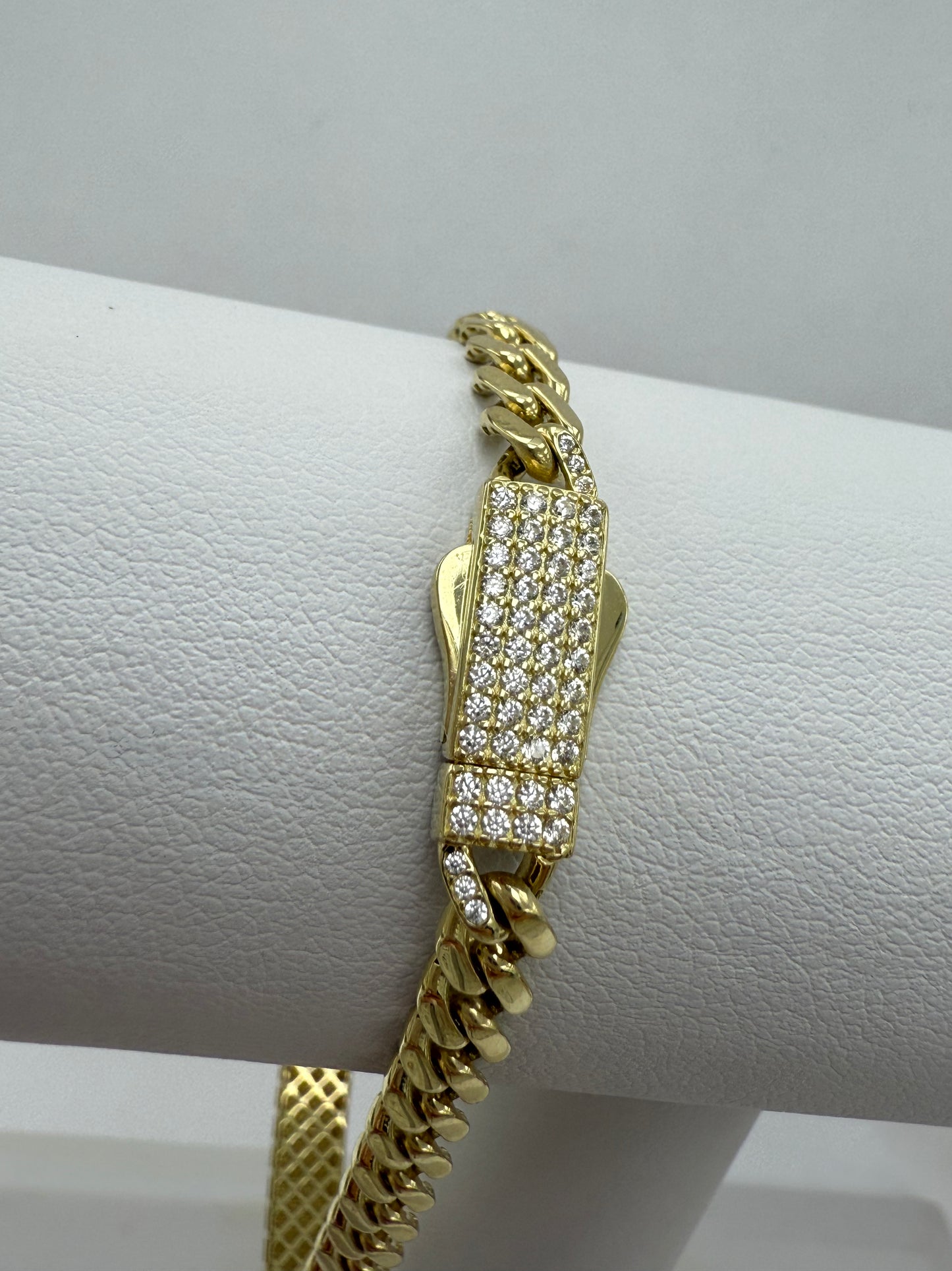 Pulsera Mónaco con placa 10K