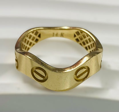 Anillo ondulado 14k