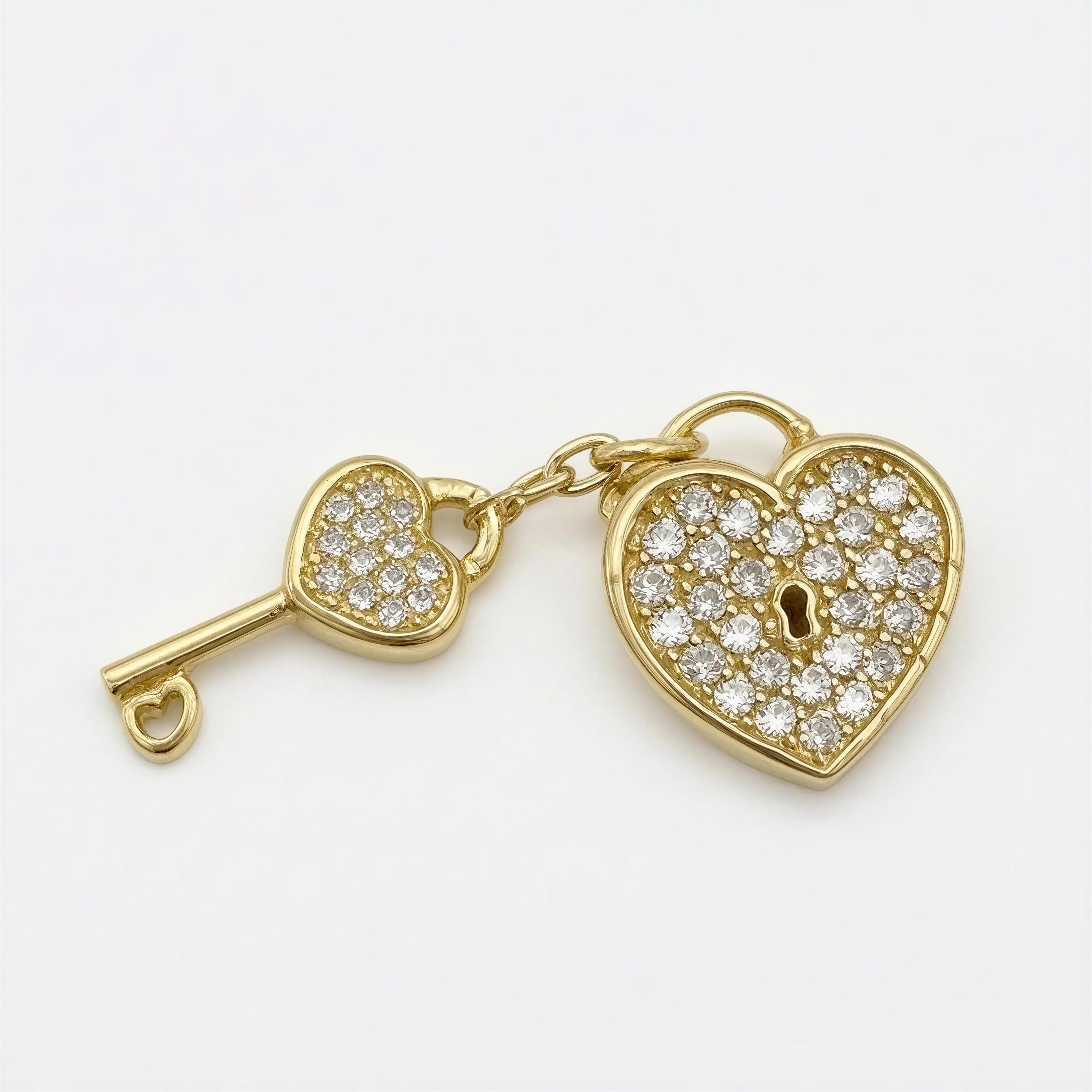 Charm Corazon con llave 10k