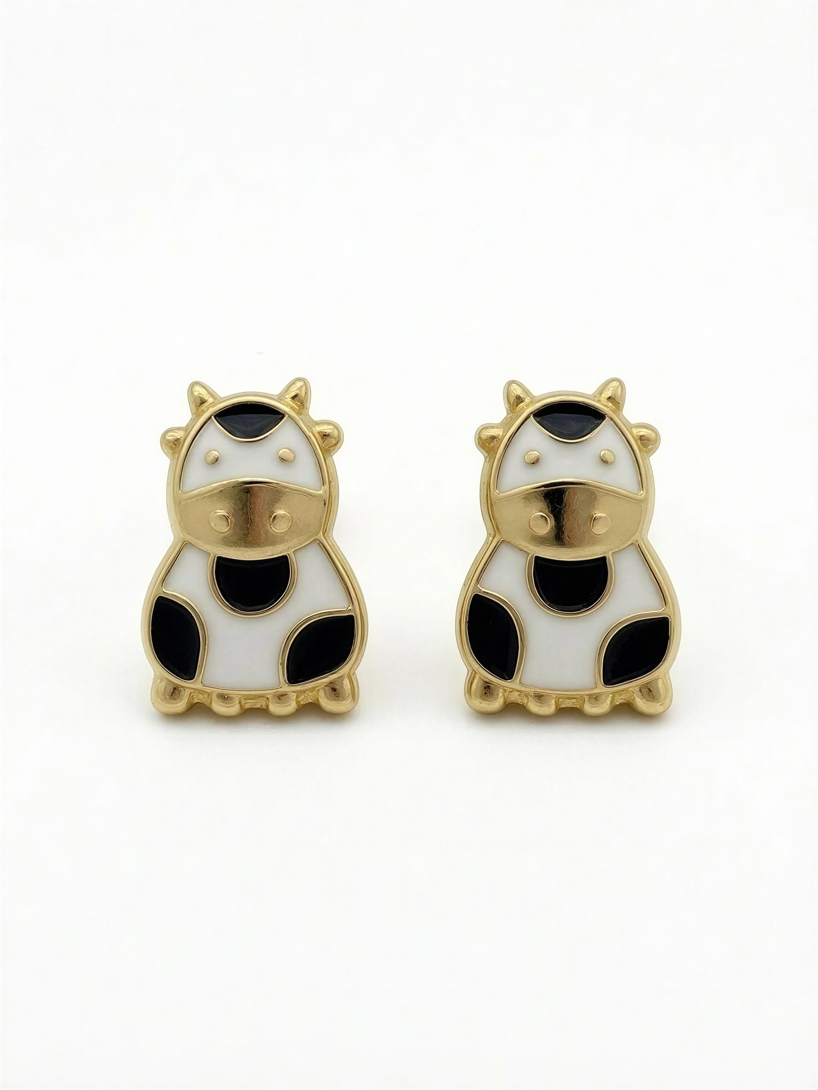 Aretes pequeños de vaca 14k