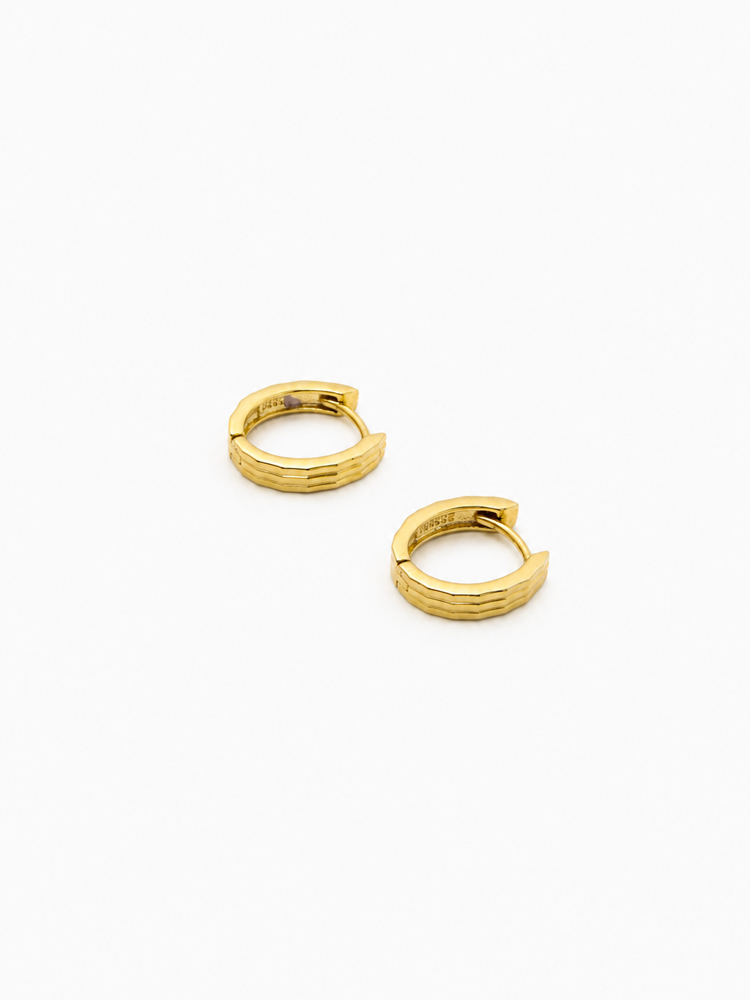 Argollas pequeñas 18k