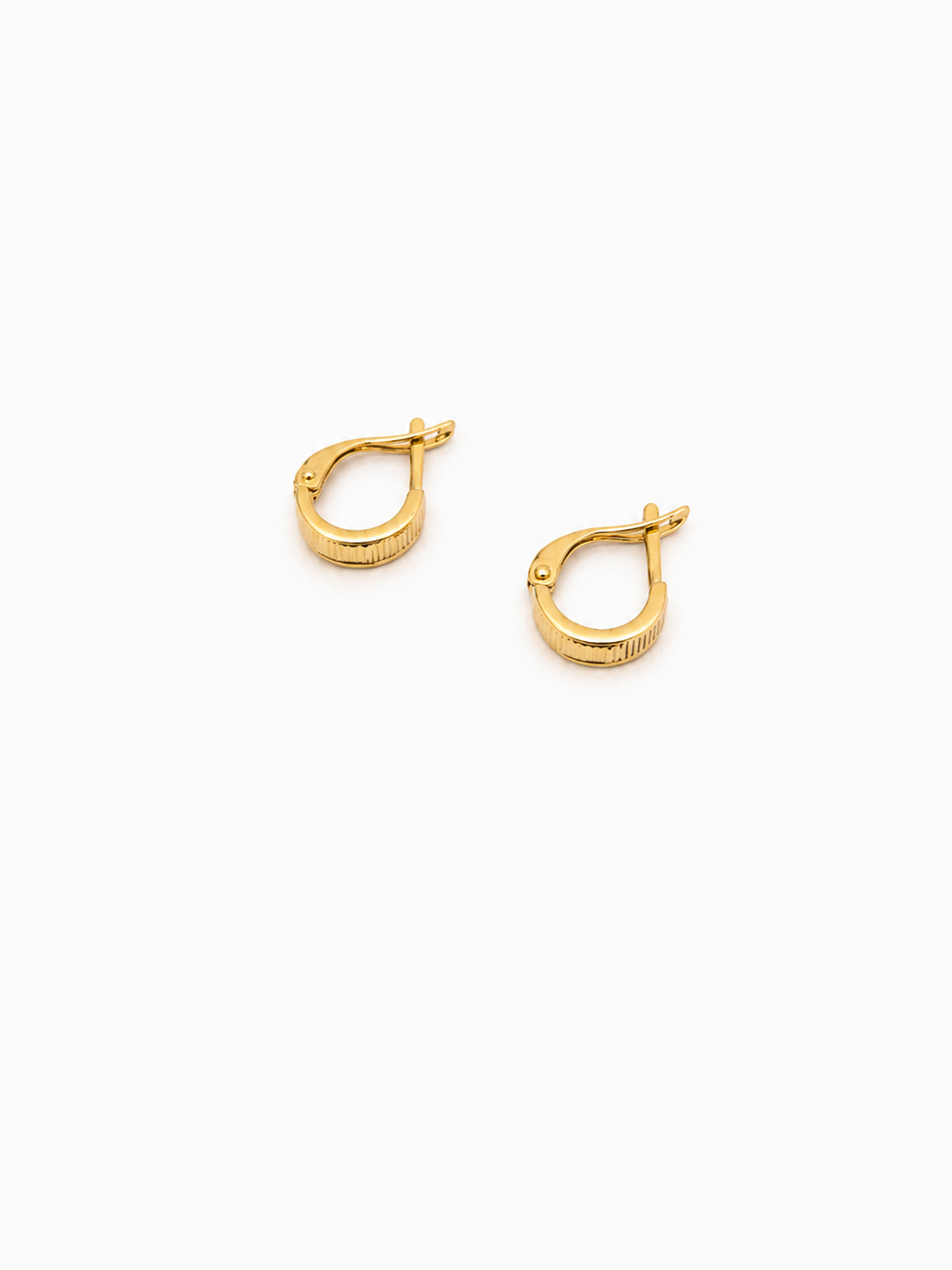 Argollas pequeñas 18k