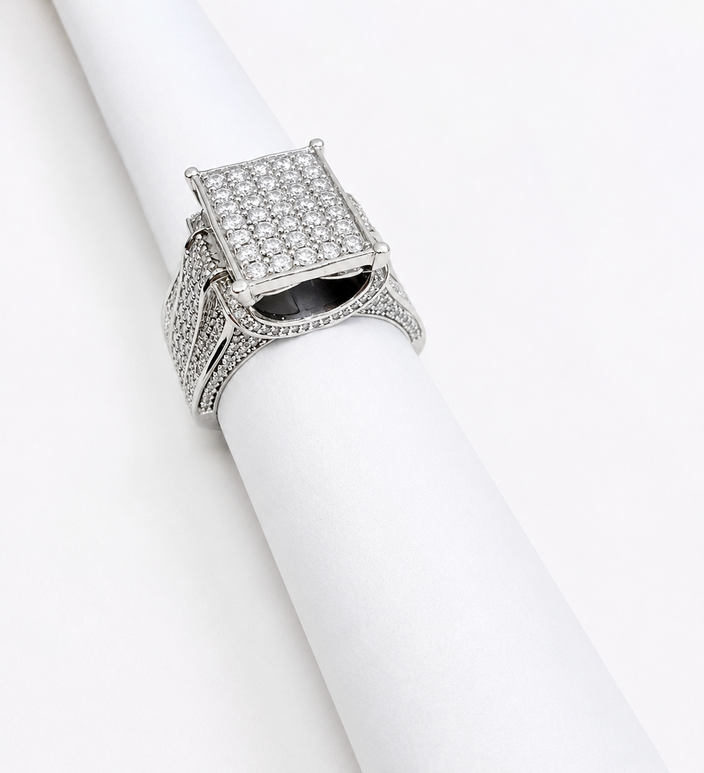 Anillo compromiso 10k oro blanco diamantes
