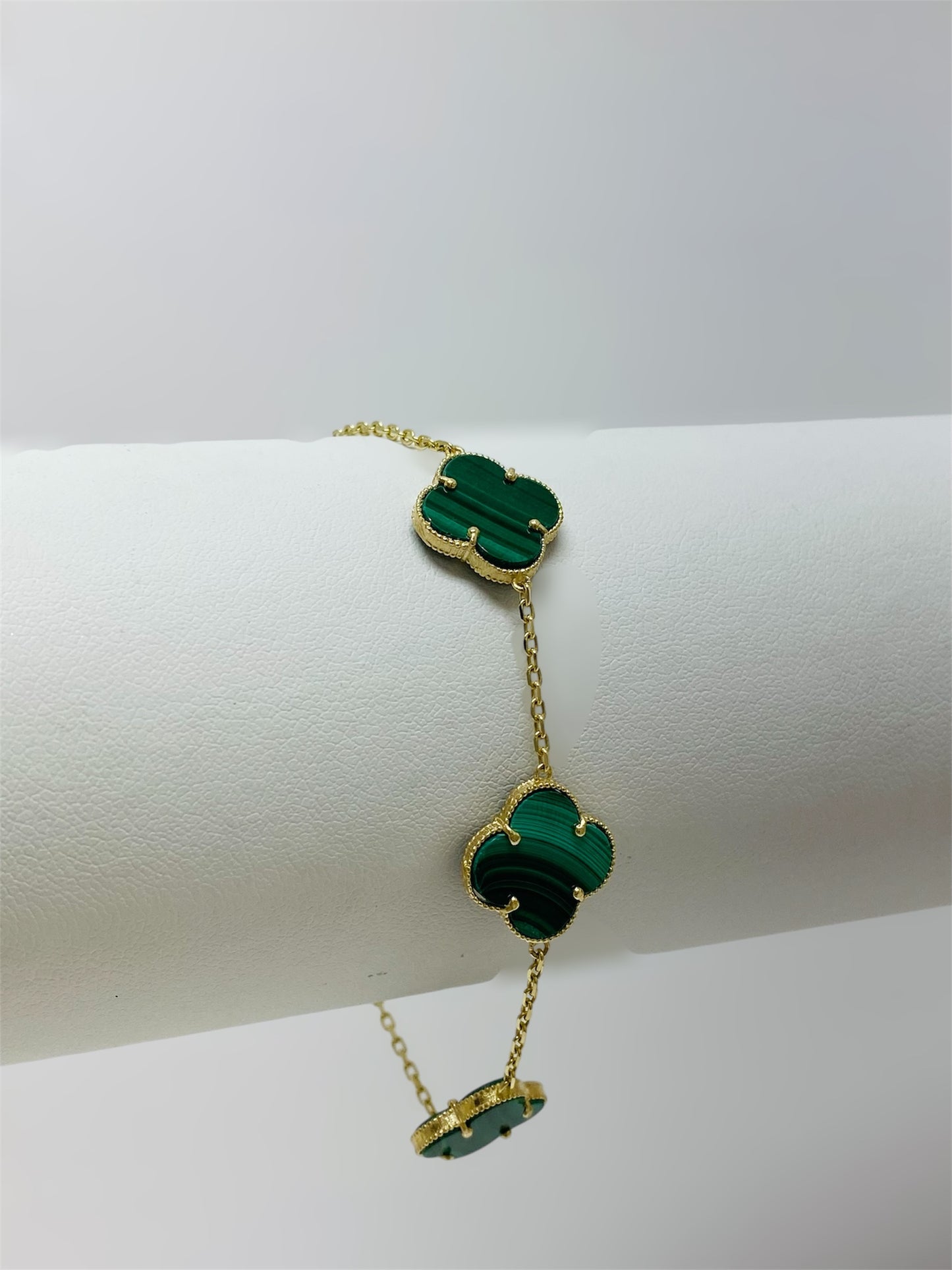 Pulsera 3 flores verdes 14k