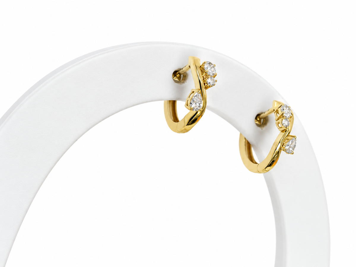 Argollas pequeñas 14k diamante creado