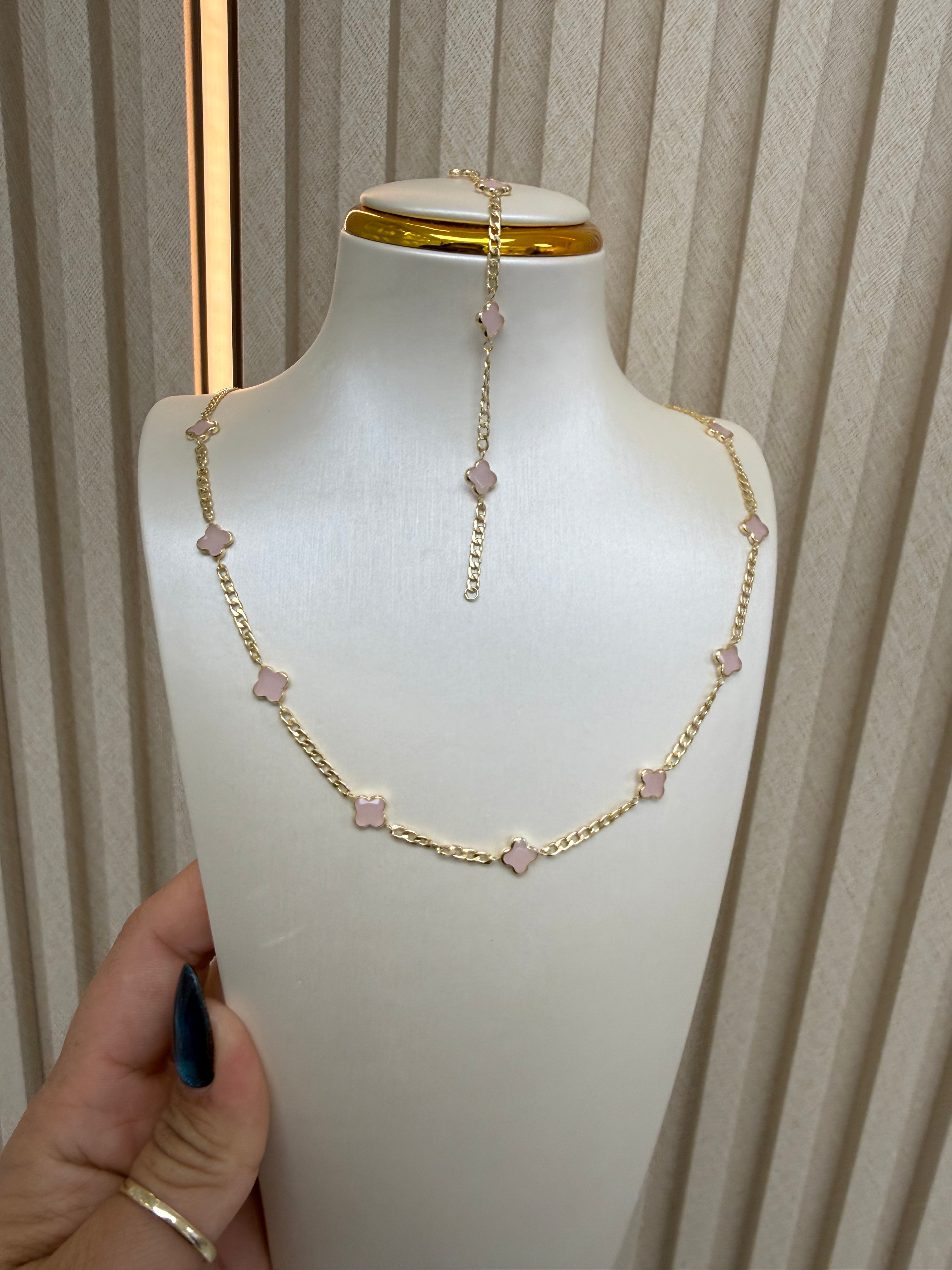 Set cadena y pulsera flor rosa 10k Semisolida