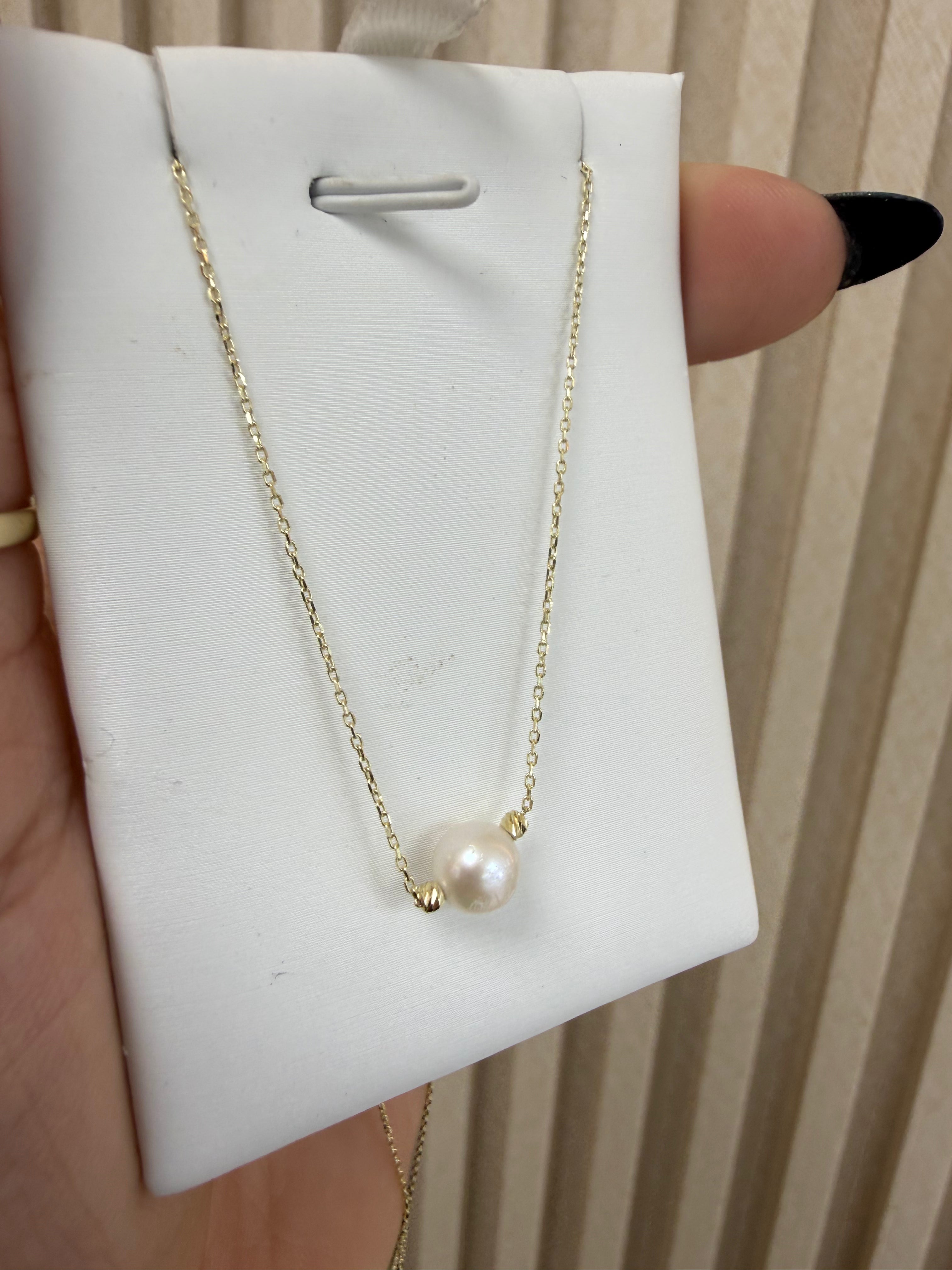 Cadena con una perla 10k