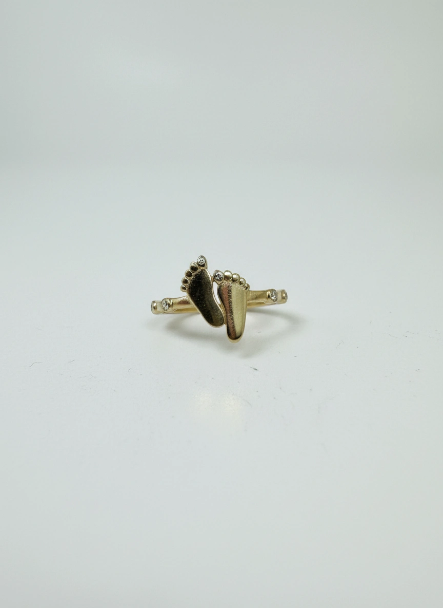 Anillo de piecitos 10k