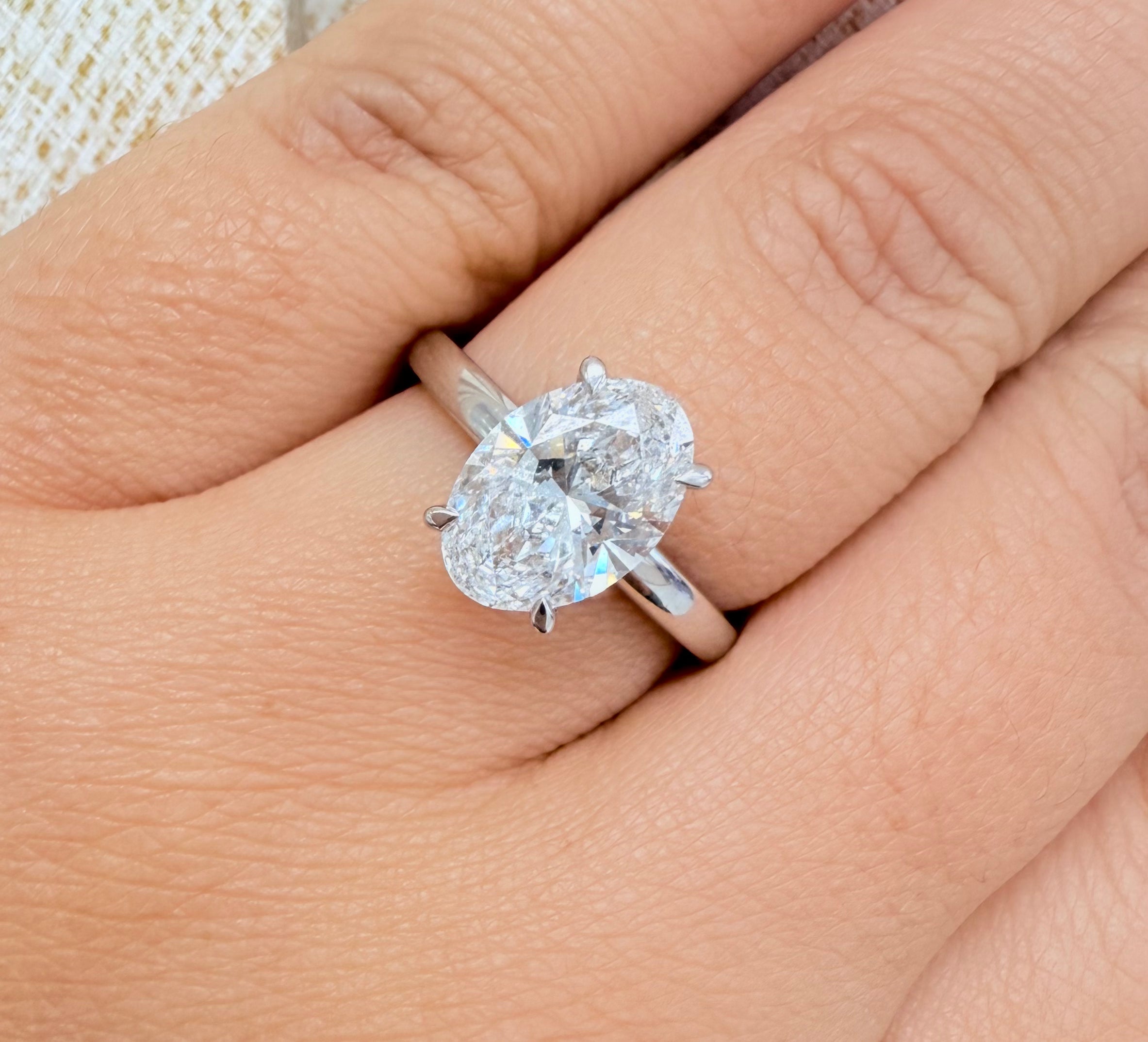 Anillo de compromiso oro blanco  de diamante natural  14k
