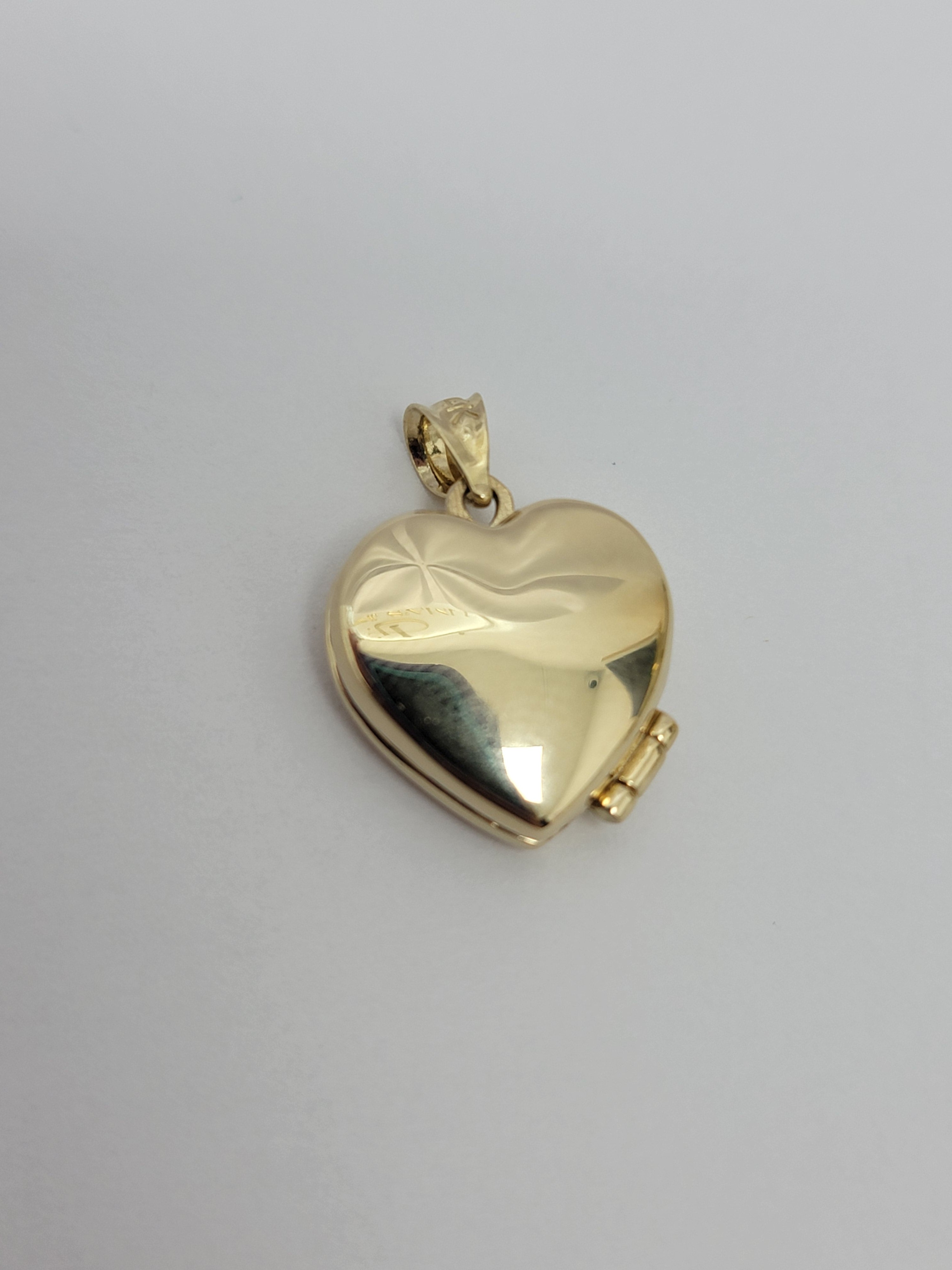 Dije de corazon 14K