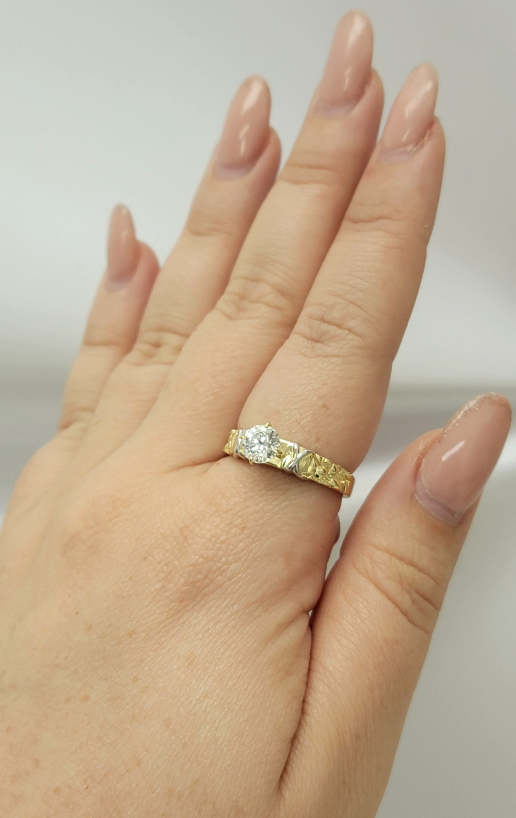 Anillo solitario 10k