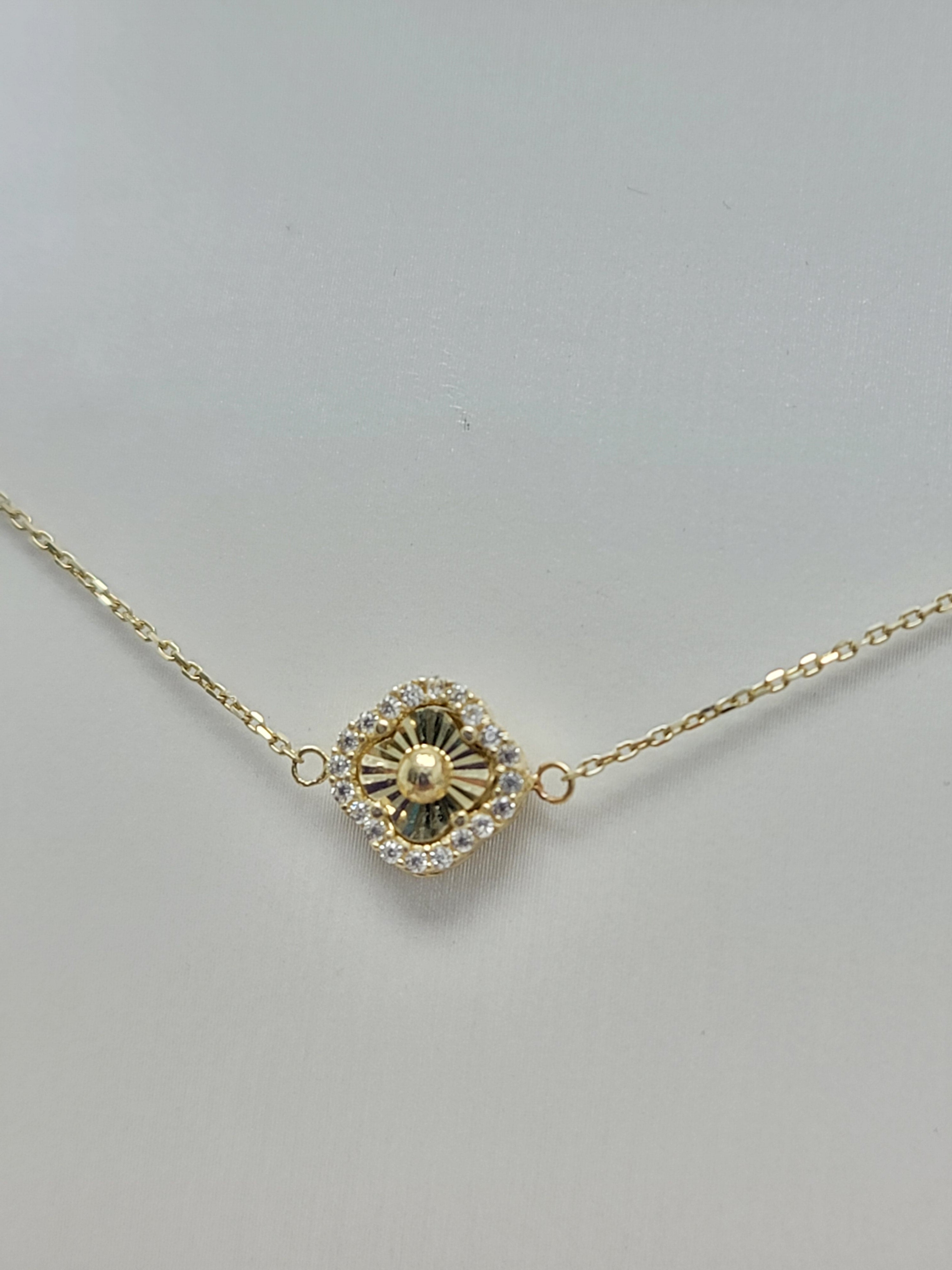 Gargantilla clover 10K