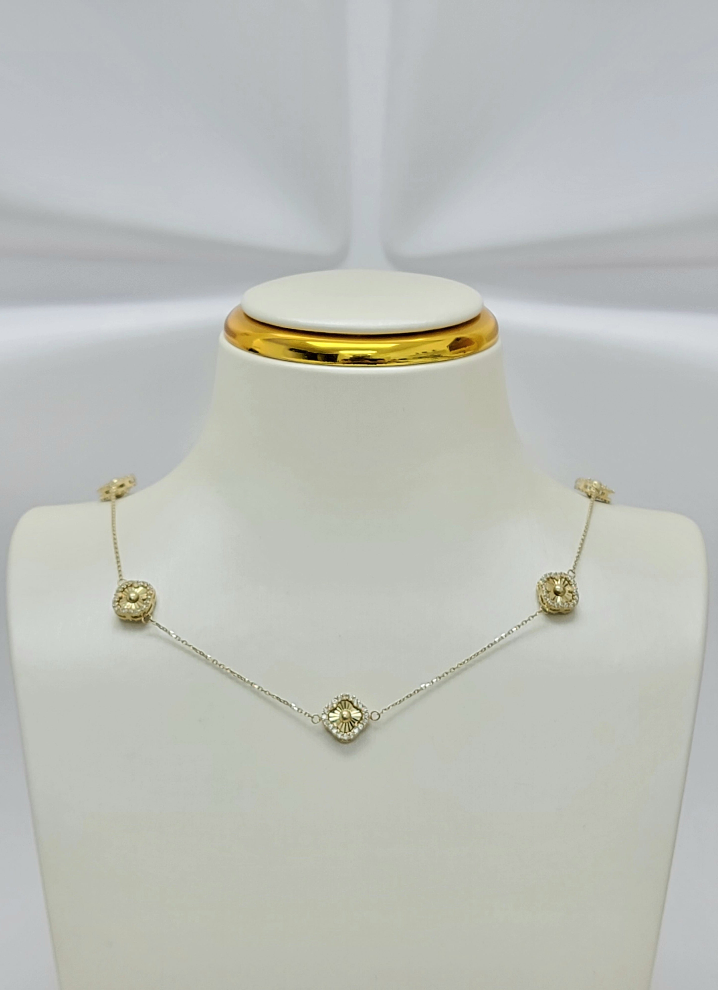 Gargantilla clover 10K