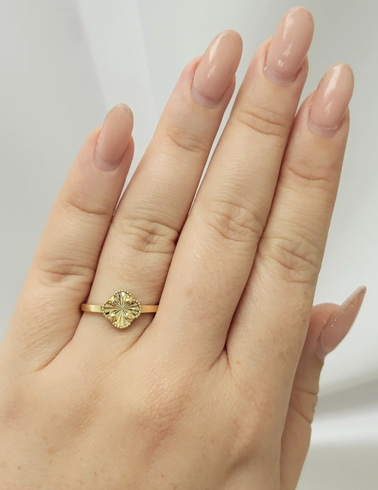 Anillo clover dorado 14K