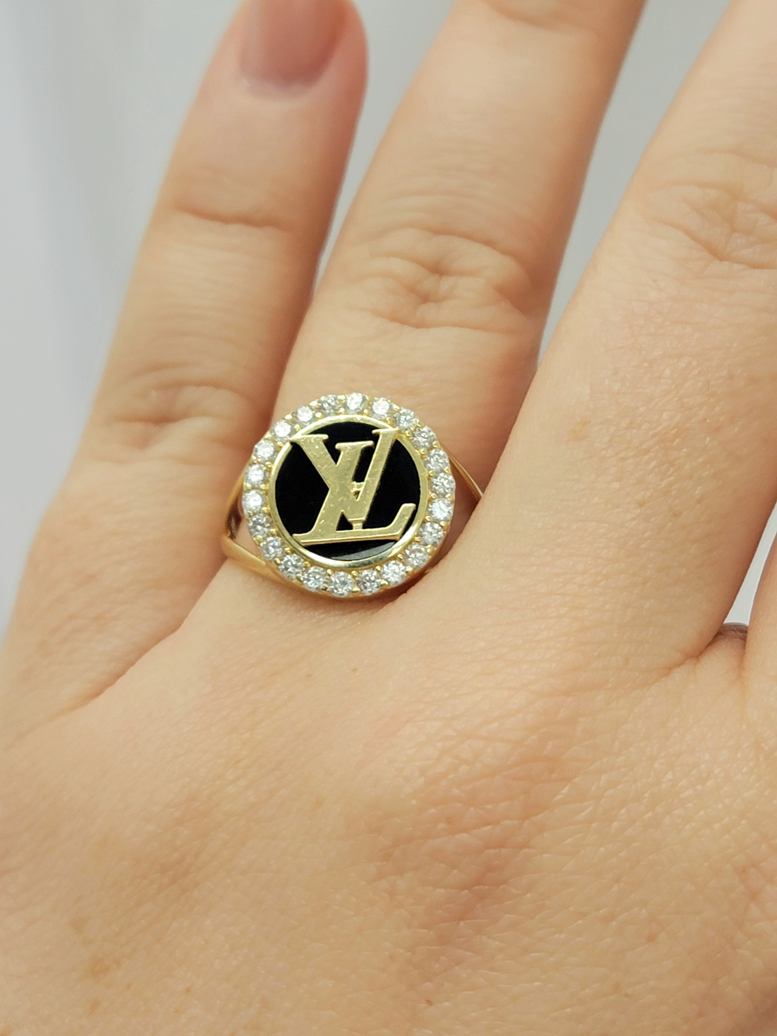 Anillo LV 14k