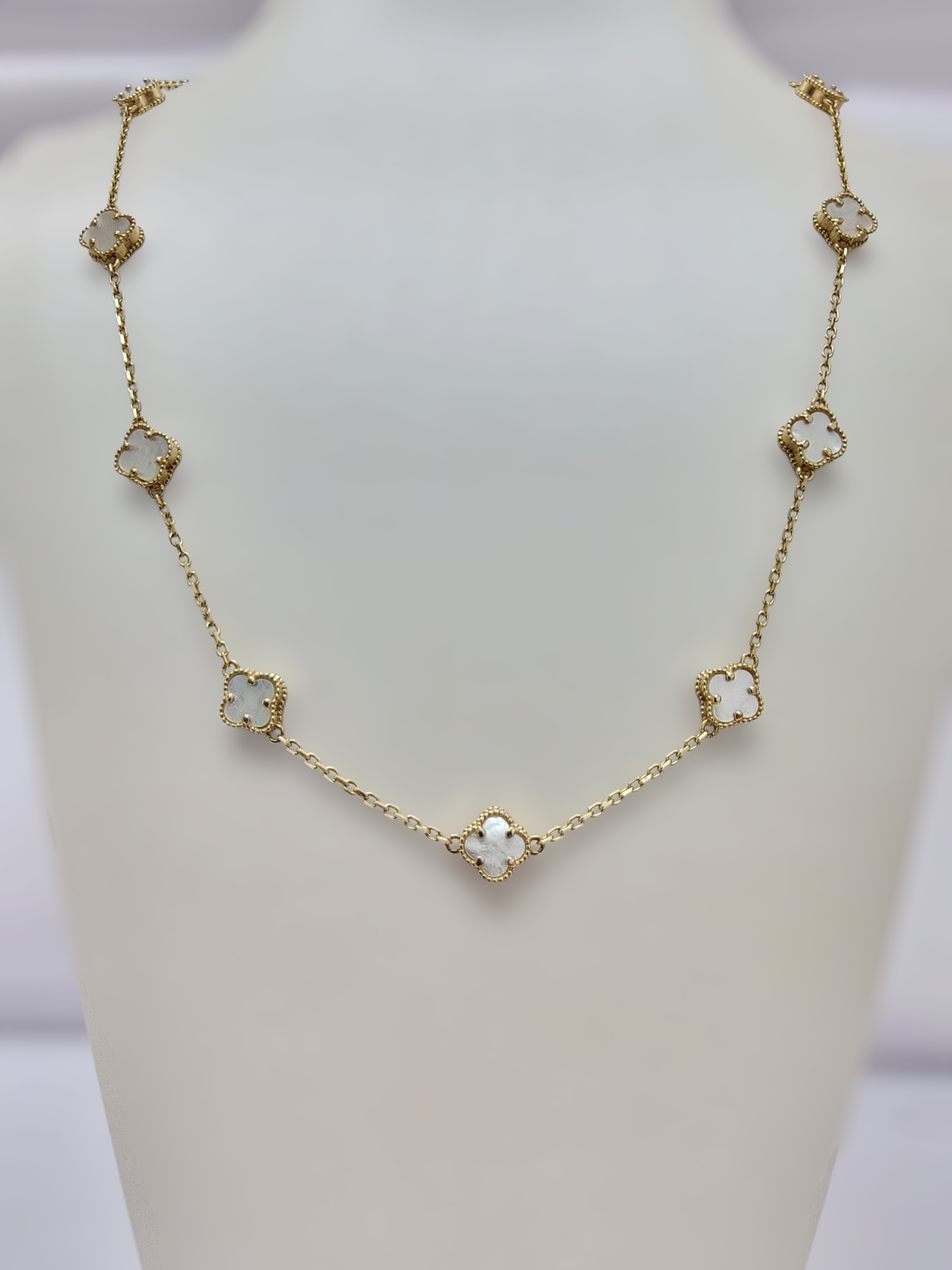 Cadena de clover blanco pequeño 14k size 18