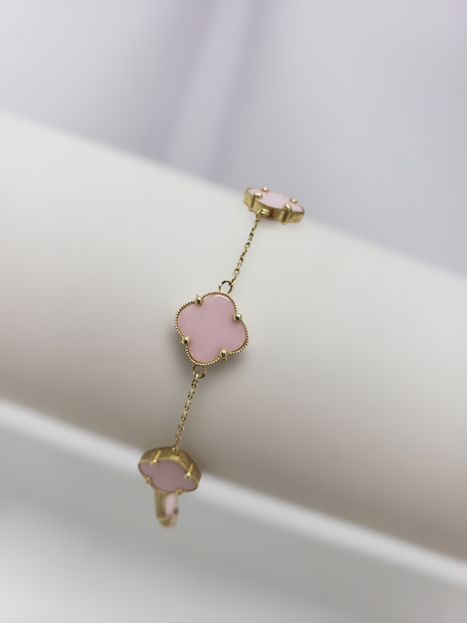 Pulso de clover rosada 5 flores 10K