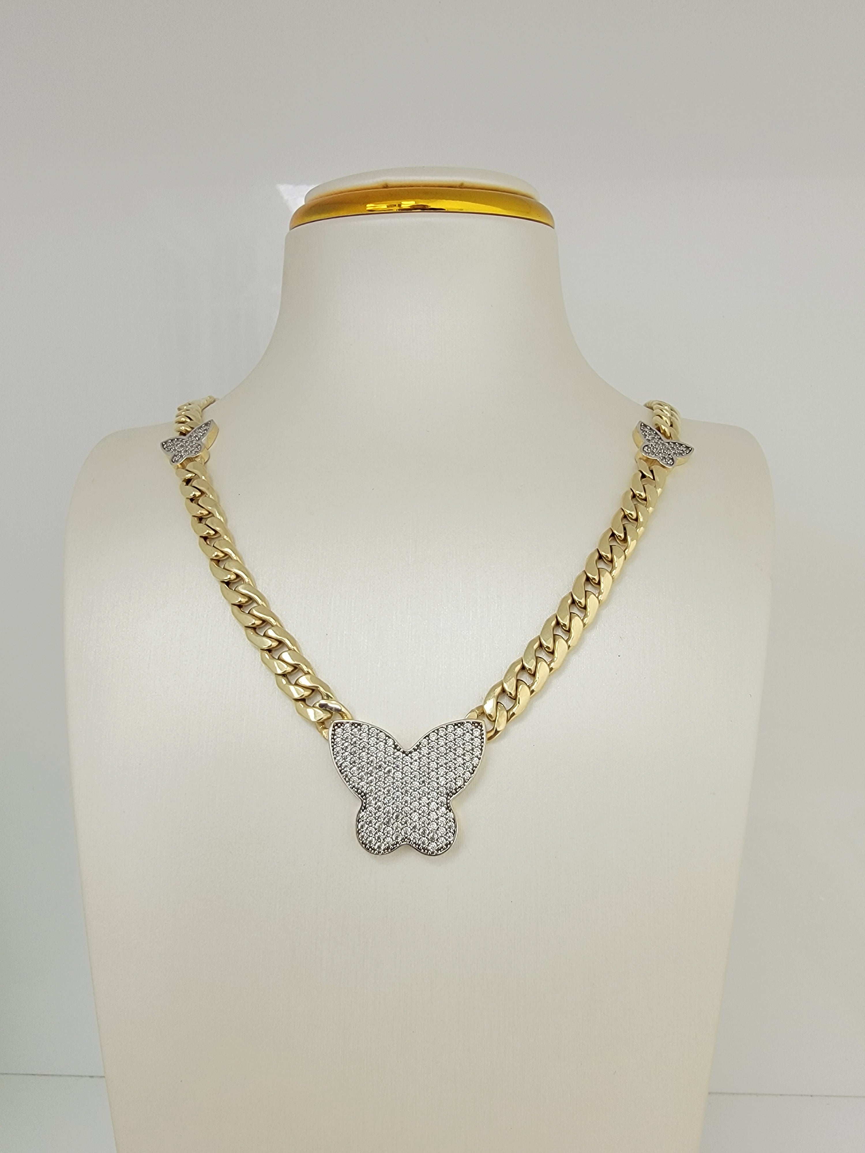 Gargantilla de mariposas 10k