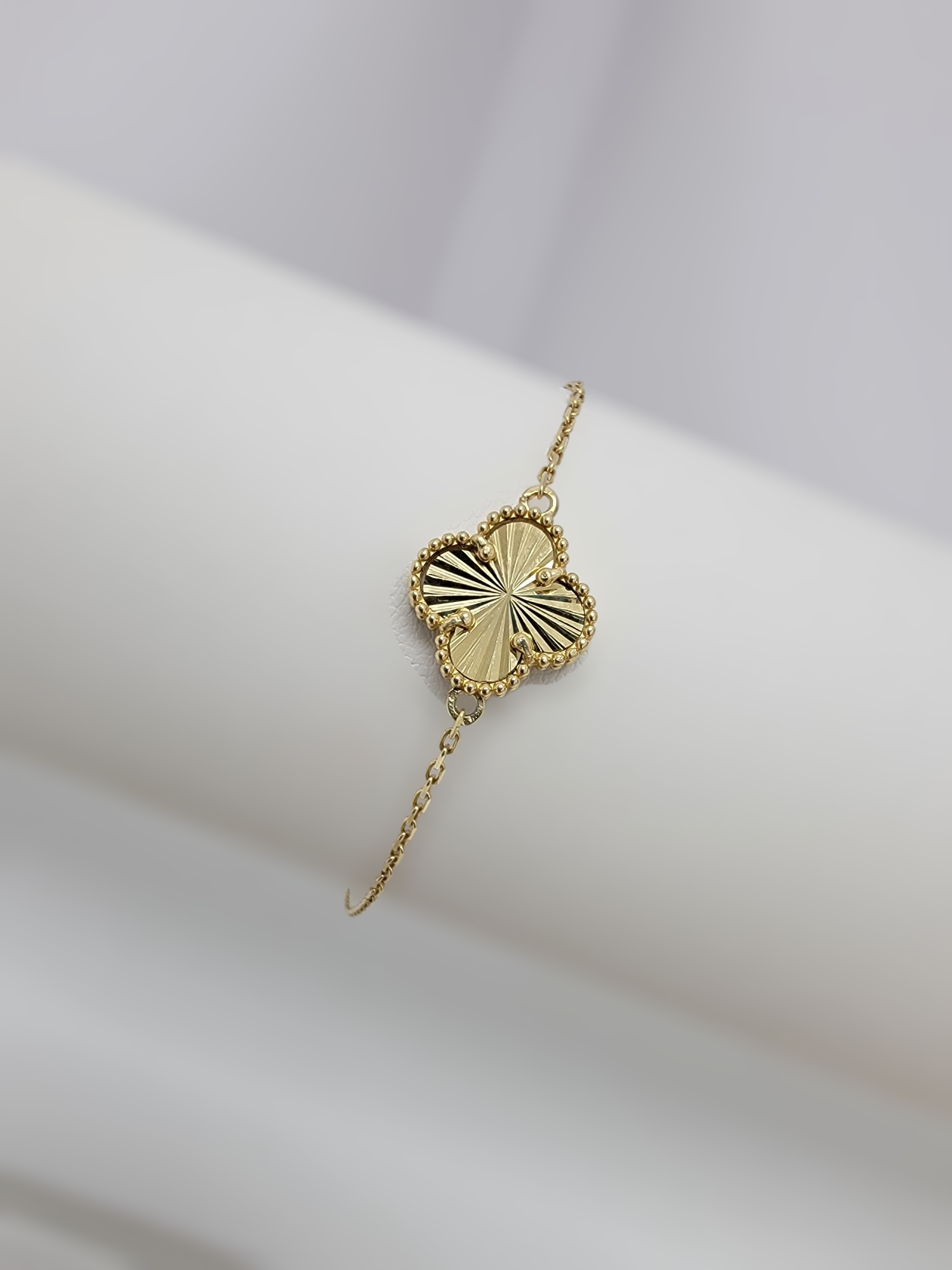 Pulso clover de 1 flor 14K