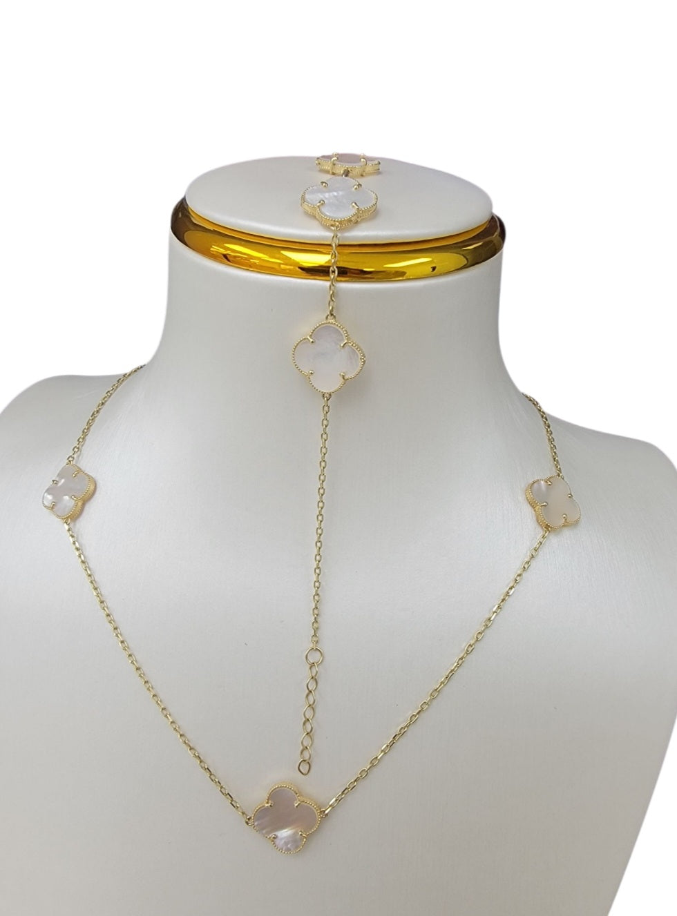 Set de flores blancas 14K